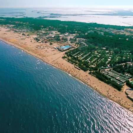 Homely Nest With Shared Swimming Pool - Beahost * Rosolina Mare